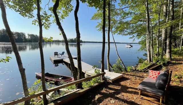 Damariscotta Lakefront 3BR+