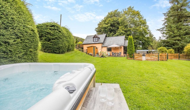 Dan y Faen - Two Bedroom House, Sleeps 4