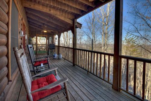 Dancing Bears Mountain View Near Blue Ridge