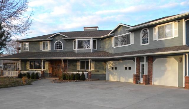 Dancing Moon Bed & Breakfast