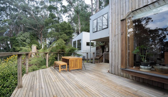 Dandenong Ranges Modernist Bush Escape