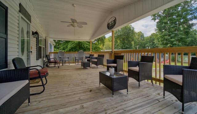 Dandridge House at the Lake