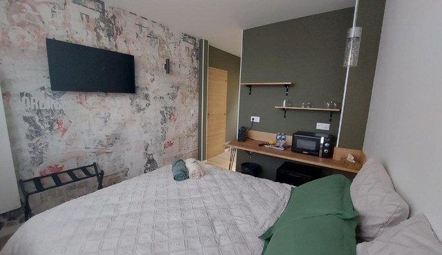 Dandy - studio confort, espace café, petite cour privée au coeur de Nogent