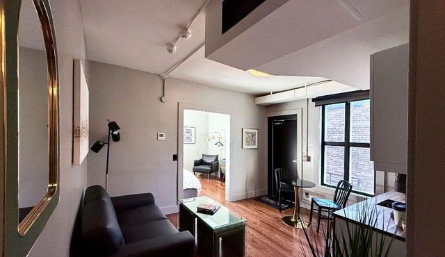 Danforth Hotel Suite #4 - Two Bedroom Suite