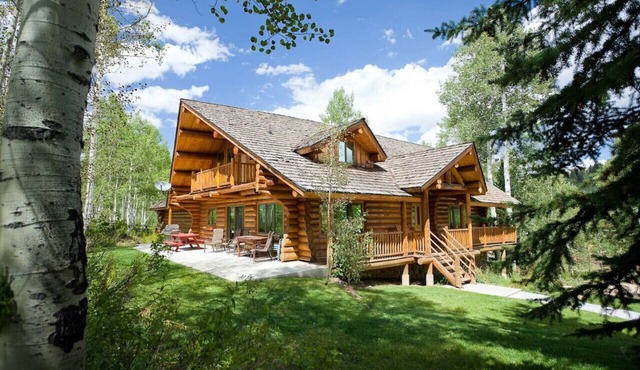 Daniels Summit Mountain Cabin