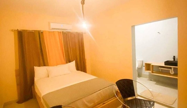 Danshari Room B-3 (Parking-Breakfast included) Malecon-Beaches 10 minutes away