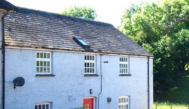 Danycrug (First Floor)