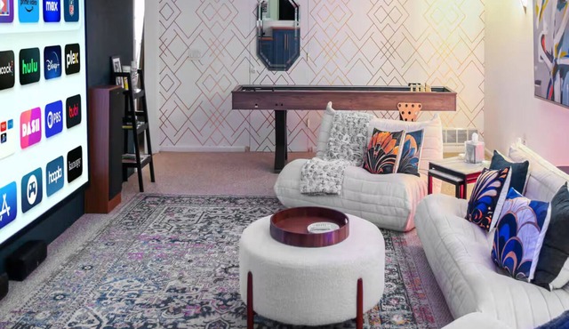 Dapper Deco Private Basement