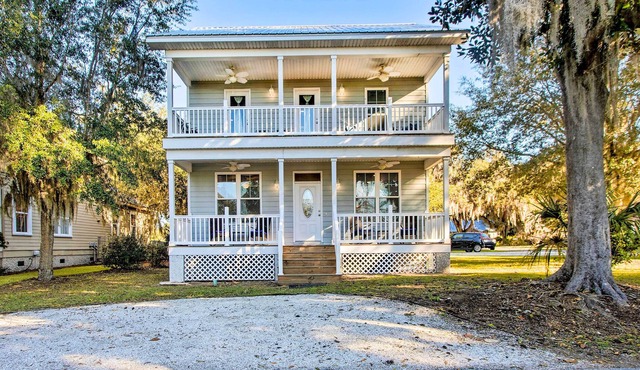 Darien Saltmarsh Cottage w/ Screened Porch!