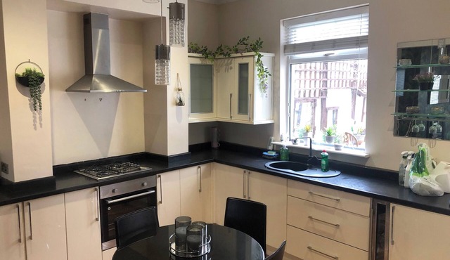 Darlington Delight - Spacious 3 Bedroom House