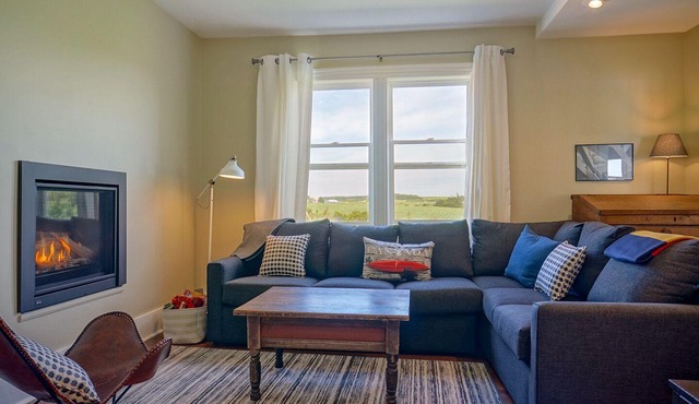 Darnley Farmhouse Retreat