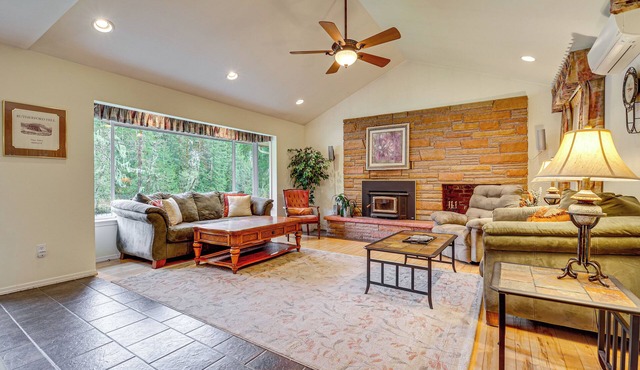 Darrington Home on River w/Mountain Views