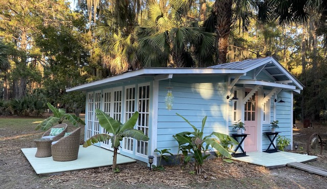 Daufuskie Island Historic Palmetto Cottage - Palm Tree Forest With Water Views