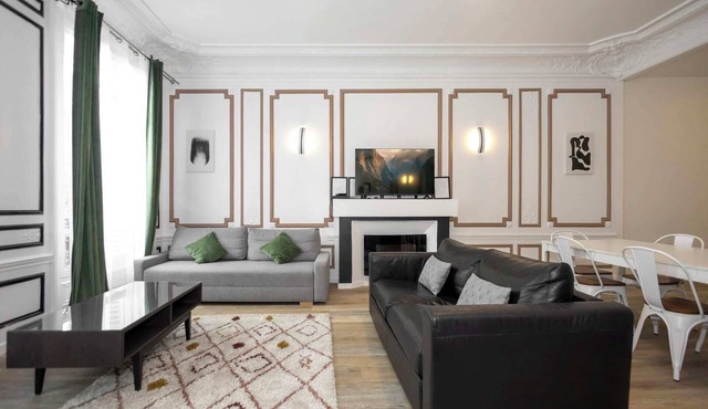 Daumesnil Grand - Two Bedroom Apartment, Sleeps 6