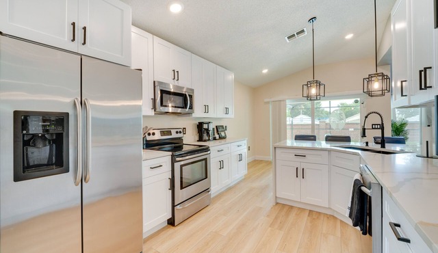 Davenport Home w/Pool: Near Disney Parks + Golf!