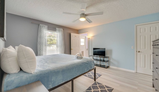 Davenport Home w/Pool & Hot Tub ~ 9 Mi to Disney!