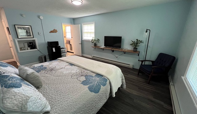 David Beam Room-Easy walk to downtown & 10 mins to Distilleries-NO Cleaning Fee!