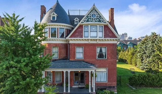 David C. Whitney Mansion in Brush Park