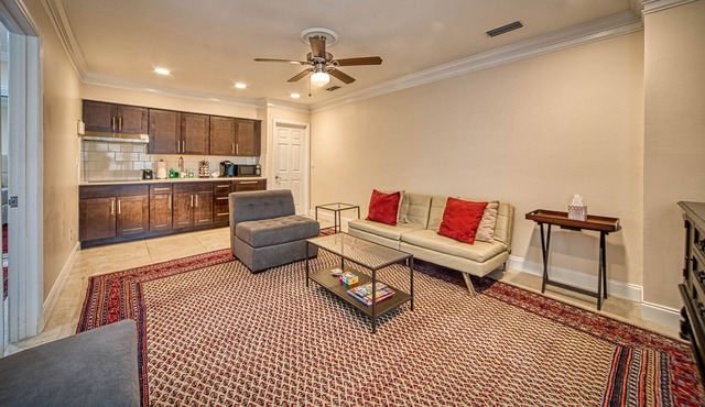 Davis Islands Private Guest Suite