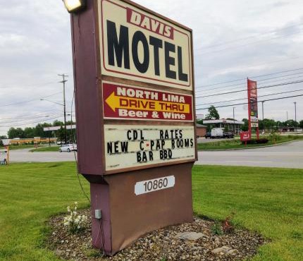 Davis Motel