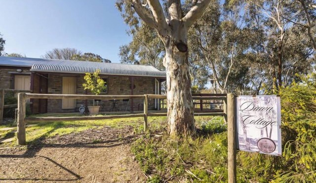 Dawn Cottage at 1860 Wine Country Cottages