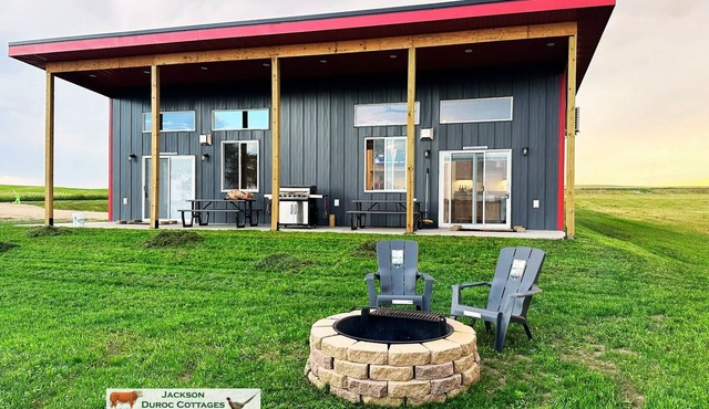 Dawson Cottage: Lakefront Stay on Dry Lake, ND – Beach, Sauna, Pontoon & More!