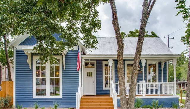Dawson Estate - less than 1 mile to Alamo - AMAZING completely remodeled home