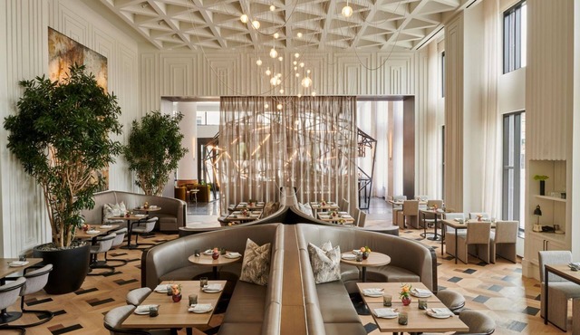 Daxton Hotel Birmingham, Curio Collection by Hilton