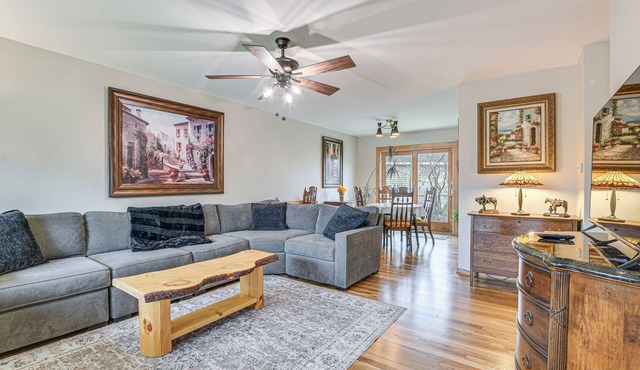 Day Trip to Chicago: Hoffman Estates Gem!