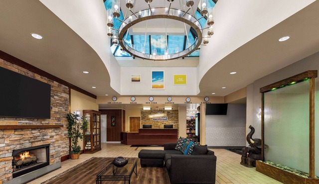 Days Hotel by Wyndham Allentown Airport/Lehigh Valley
