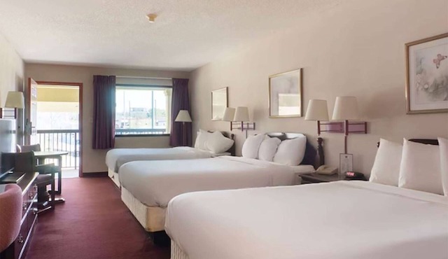 Days Inn by Wyndham Adairsville