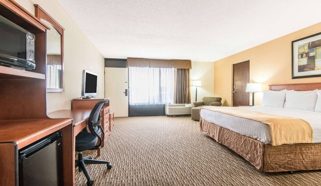 Days Inn by Wyndham Altus