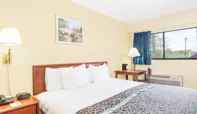 Days Inn by Wyndham Athens