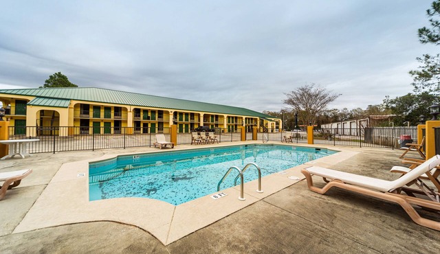 Days Inn by Wyndham Atmore
