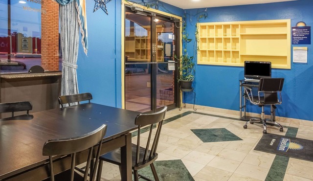 Days Inn by Wyndham Bastrop
