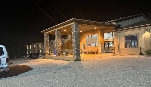 Days Inn by Wyndham Boonville