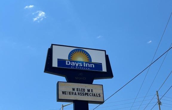 DAYS INN BY WYNDHAM BRANSON NEAR THEATRE DISTRICT-57641