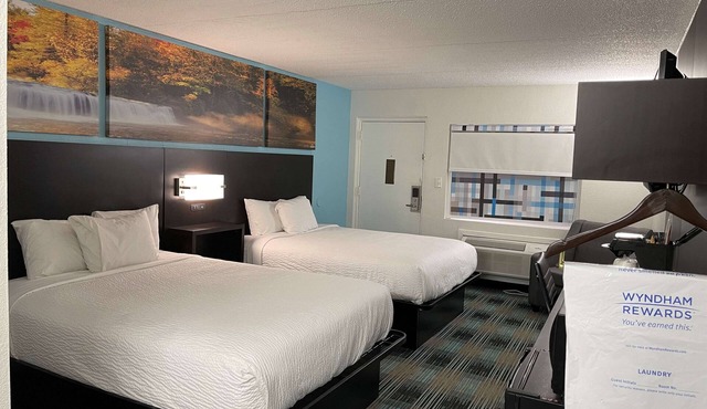 Days Inn by Wyndham Calhoun GA I-75 and US-41