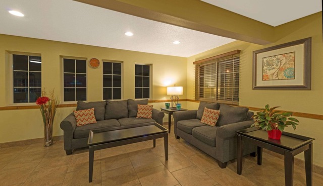 Days Inn by Wyndham Cameron