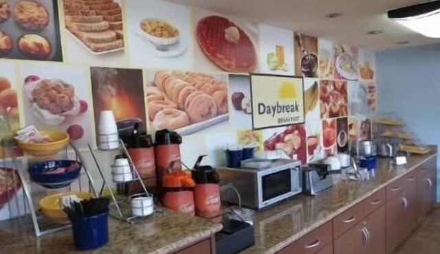 Days Inn by Wyndham Champaign/Urbana