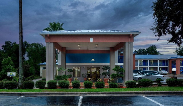 Days Inn by Wyndham Chipley
