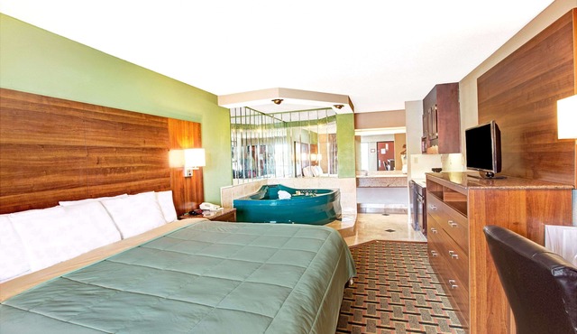 Days Inn by Wyndham Conover-Hickory