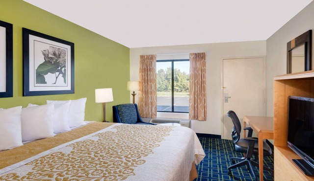 Days Inn by Wyndham Easton