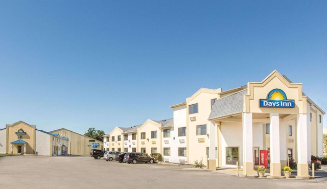 Days Inn by Wyndham Effingham