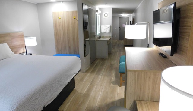 Days Inn by Wyndham Effingham