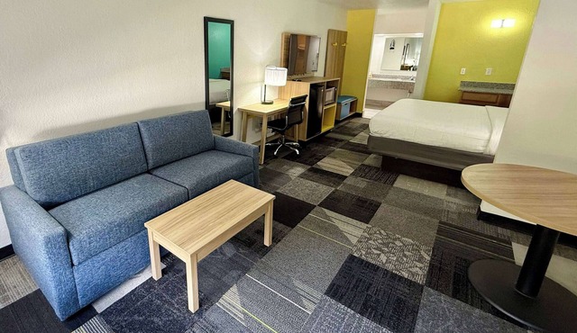 Days Inn by Wyndham Eglin AFB