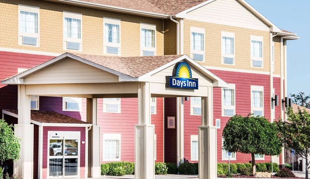 Days Inn by Wyndham Ellis