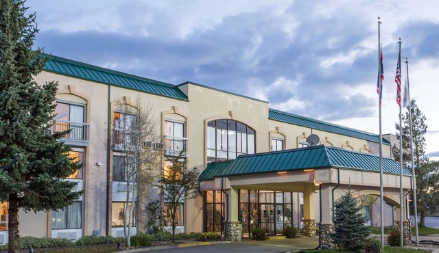 Days Inn by Wyndham Evanston WY