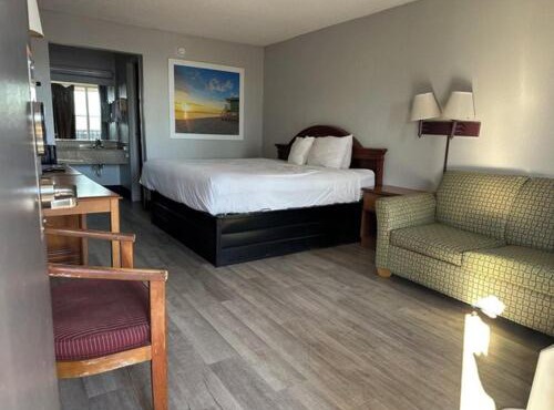 Days Inn by Wyndham Fort Myers