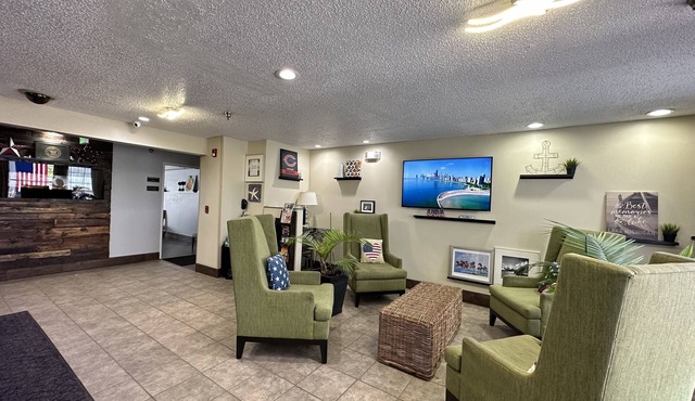 Days Inn by Wyndham Great Lakes Naval Base